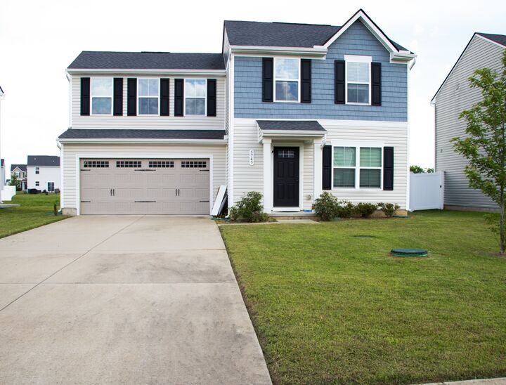 Property Photo:  5745 Stardive Way  TN 37037 