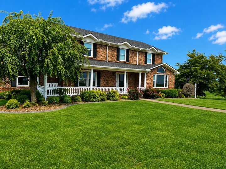Property Photo: 10814 Clarksville Rd KY 42265