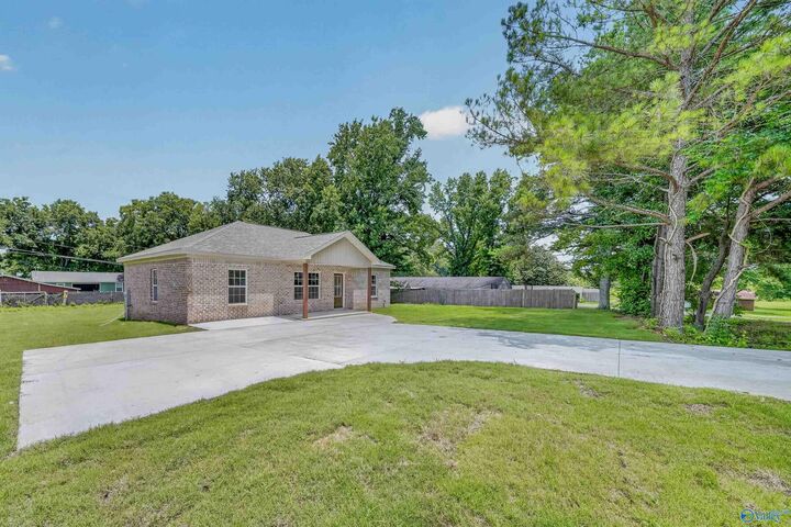 Property Photo: 403 McDonald Lane AL 35976