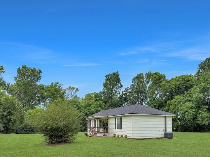Property Photo: 477 N Fm 225 TX 75943