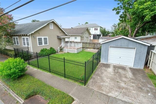 Property Photo:  1801 Pine Street  LA 70118 