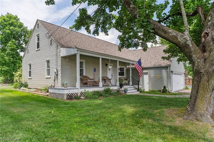 Property Photo: 10060 Salem Warren Road OH 44460