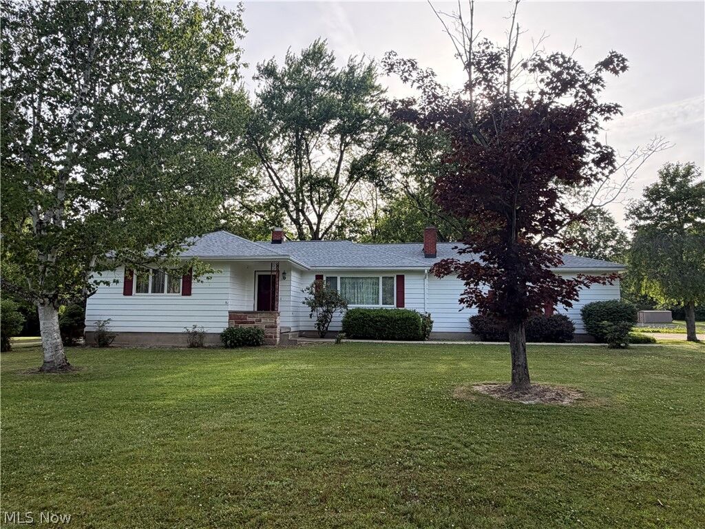 Property Photo: 2849 Hoagland Blackstub Road OH 44410