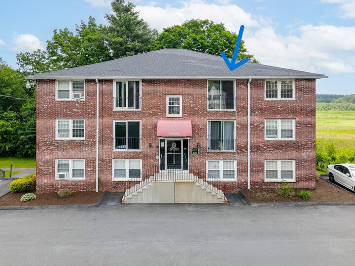 Property Photo: 95 East Broadway Street NH 03038