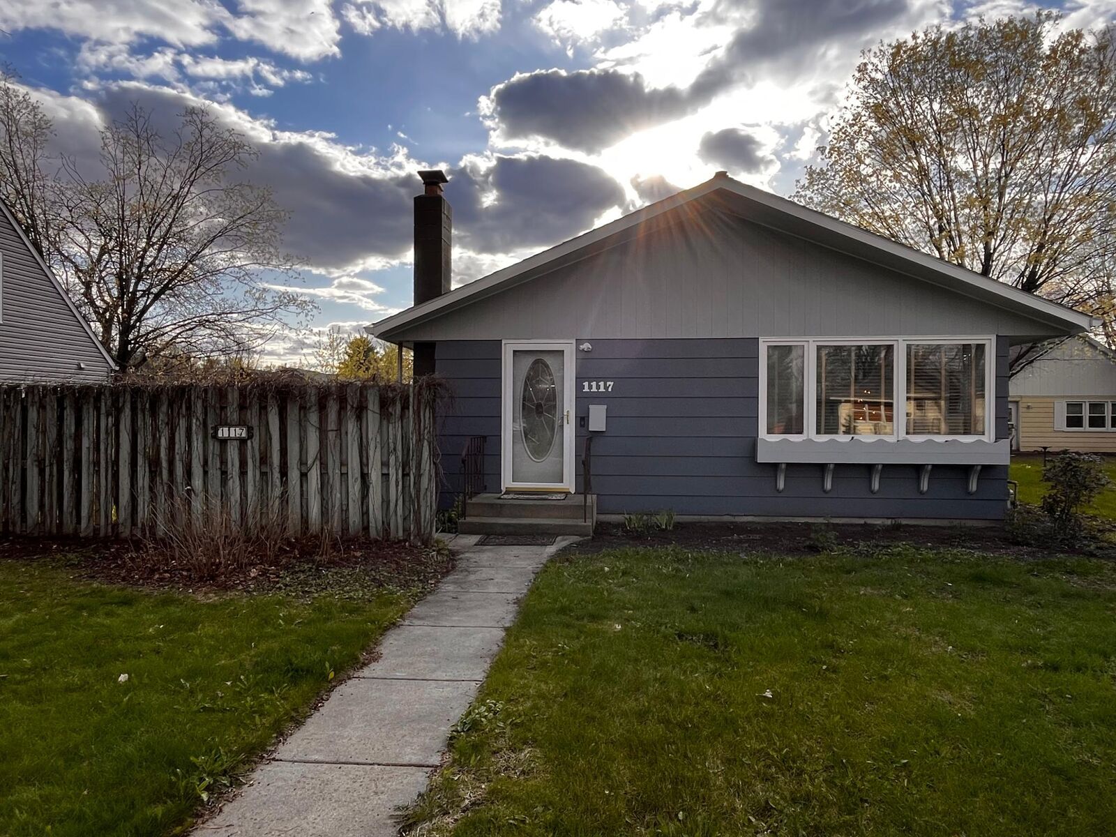 Property Photo:  1117 8th Avenue SE  MN 56304 