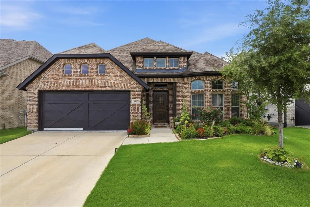 Property Photo: 6038 Priory Drive TX 76227