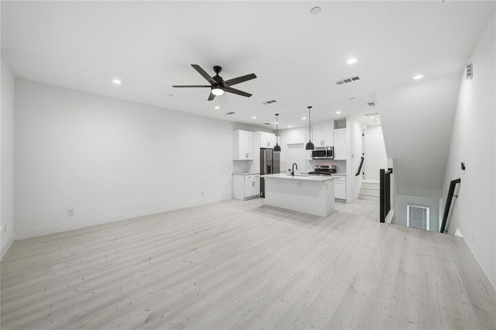 Property Photo:  7207 Mohawk Drive 106  TX 75235 