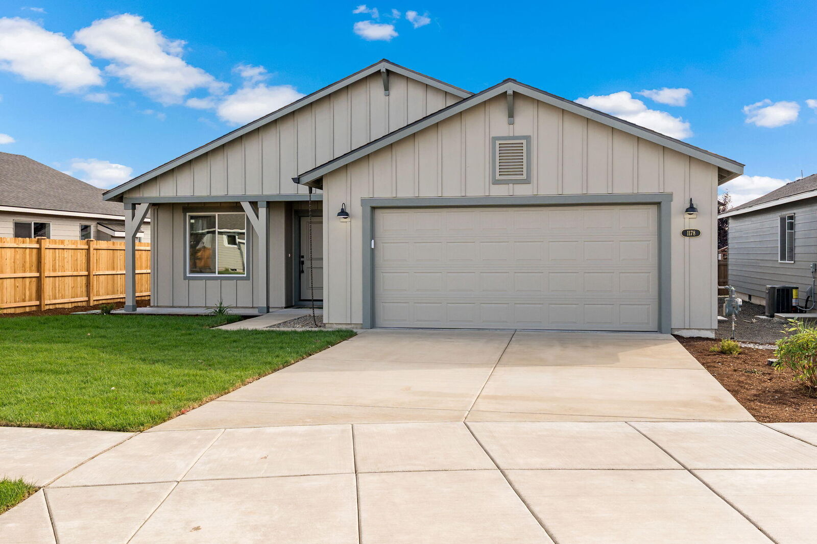 Property Photo:  4060 SW Pumice Avenue 80  OR 97756 