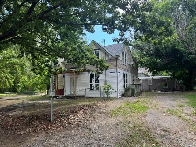 Property Photo: 602 N Bell Avenue OK 74801