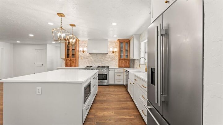 Property Photo: 1708 Bunting Lane OK 73034