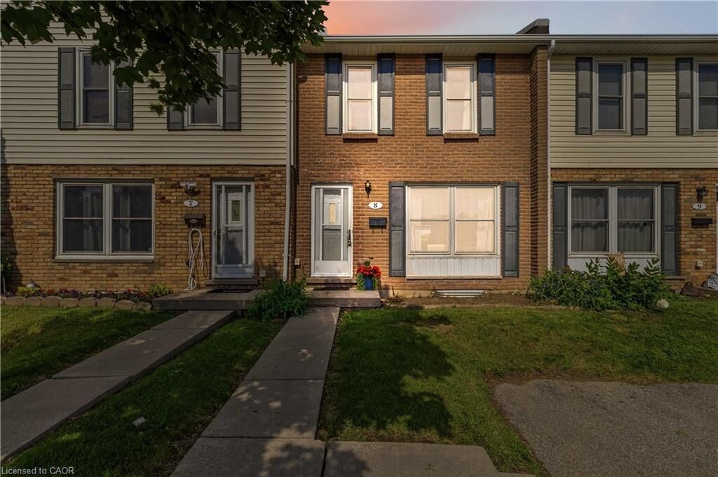 Property Photo:  596 Grey Street 8  ON N3S 4Y1 