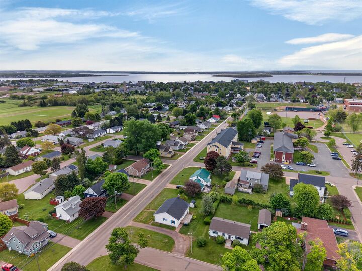 Property Photo:  304 Granville Street  PE C1N 3B2 