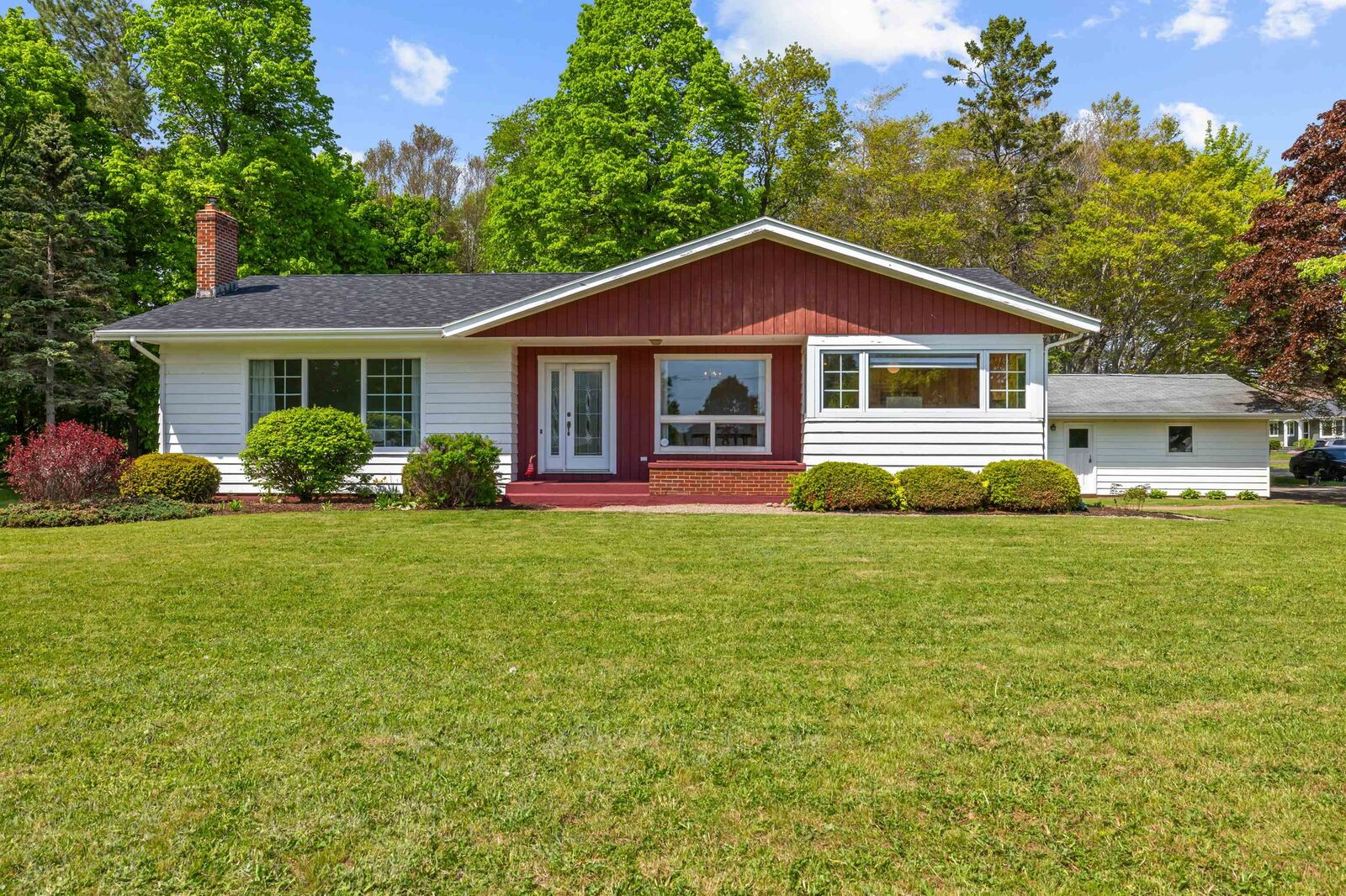Property Photo:  30 Birchwood Heights  PE C1N 4C3 