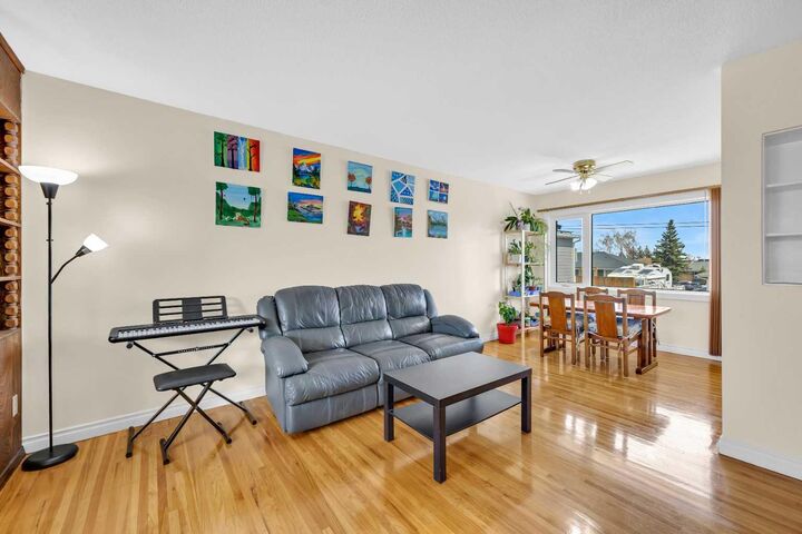 Property Photo: 5008 2 Street NW AB T2K 0Z3