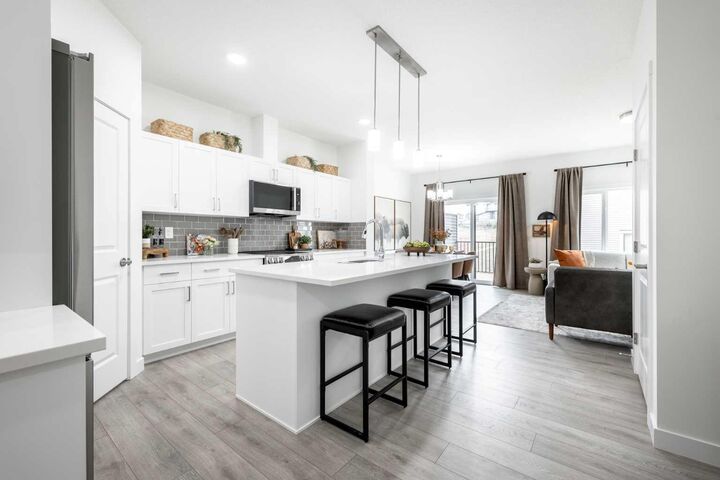 Property Photo:  11 Heritage Point  AB T4C 0L3 