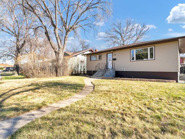 Property Photo: 109 9 Street NE AB T1A 5S2
