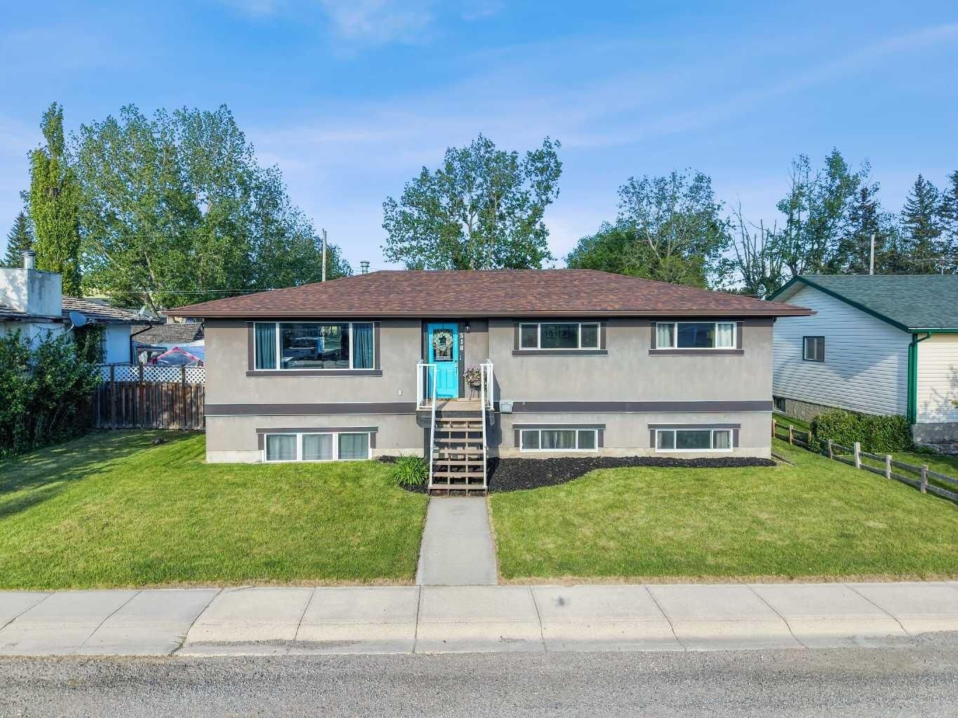 Property Photo: 518B Highwood AB T0L 1H0