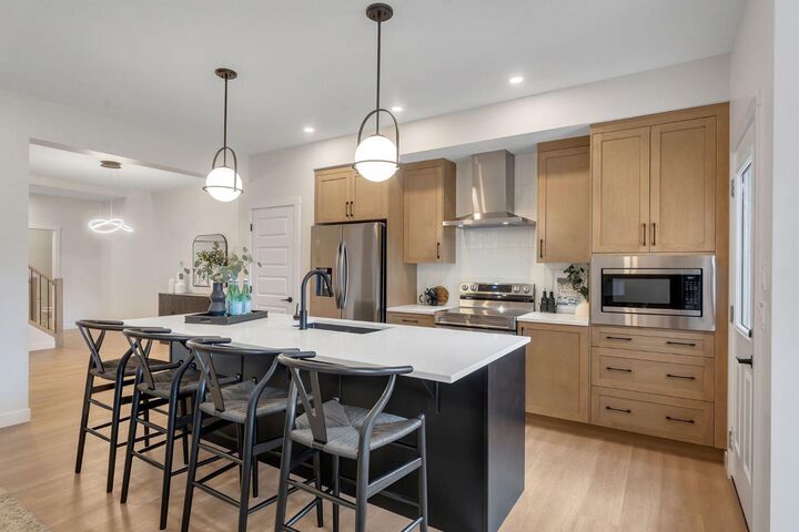 Property Photo:  445 Lewiston Landing NE  AB T3P 0T7 