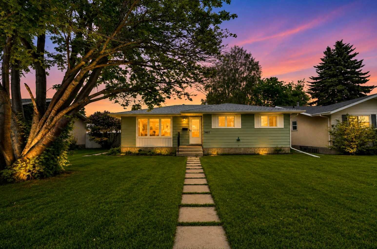 Property Photo: 3405 55 Avenue AB T4N 5L4
