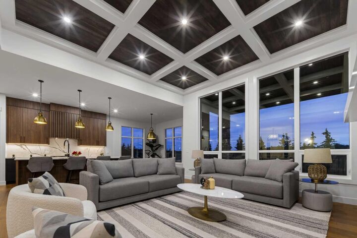 Property Photo: 17 Silverhorn Park AB T3R 1C9