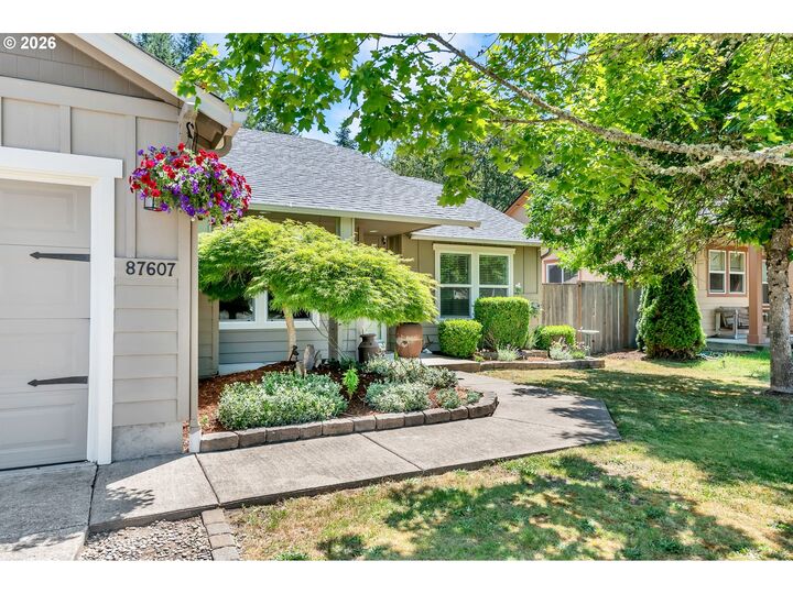 Property Photo:  87607 Halcyon Dr  OR 97487 