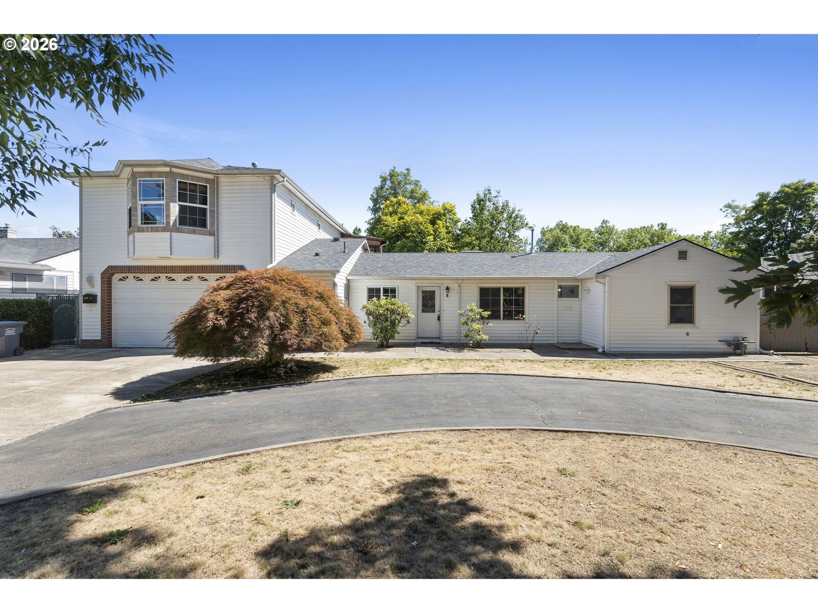 Property Photo: 8506 SE Mill St OR 97216