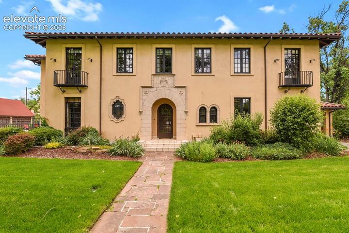 Property Photo:  1730 N Cascade Avenue  CO 80907 