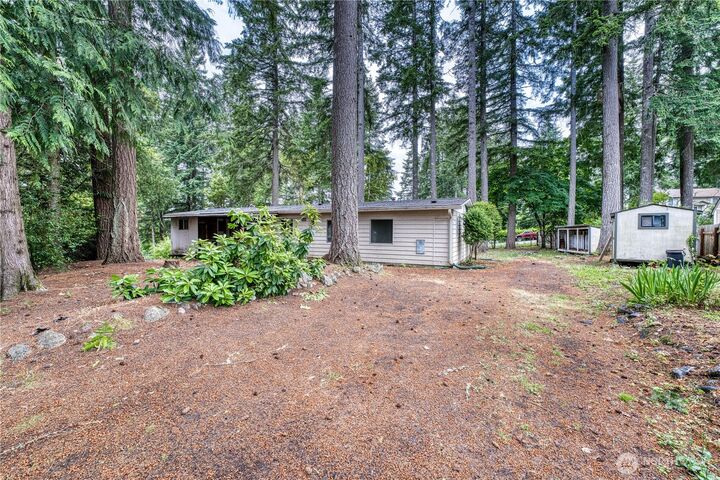 Property Photo:  270 NE Saber Drive  WA 98528 