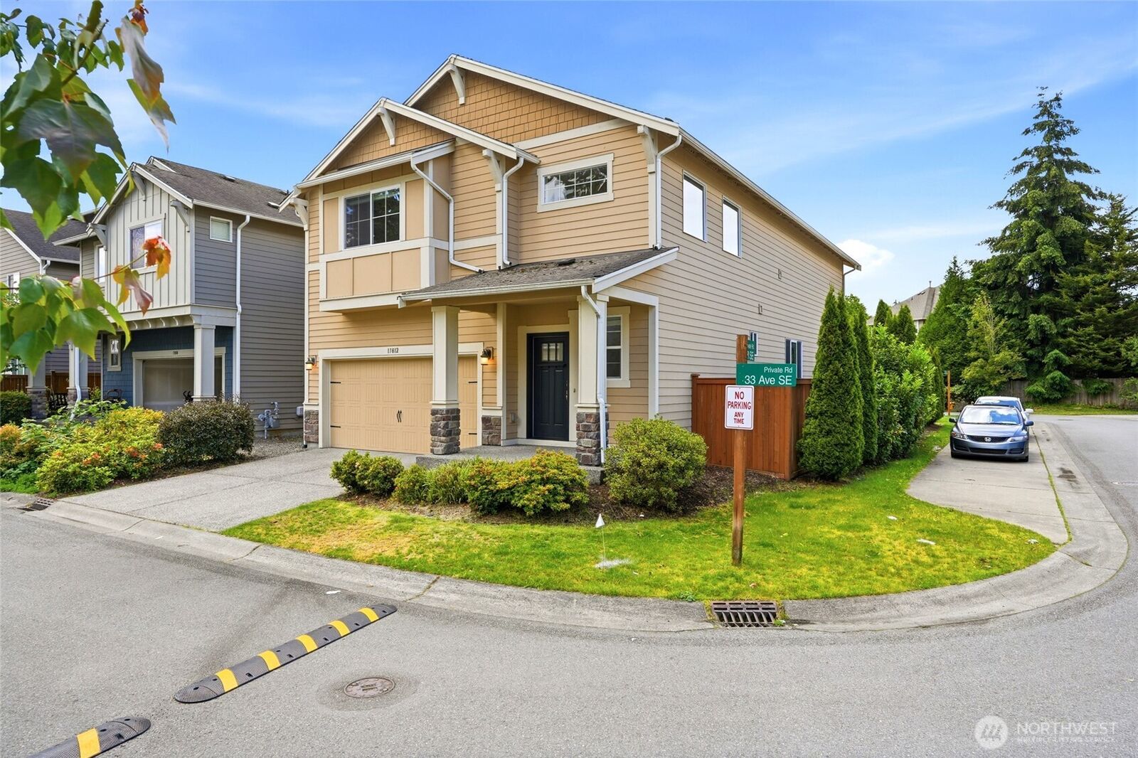 Property Photo: 17812 33rd Avenue SE 29 WA 98012