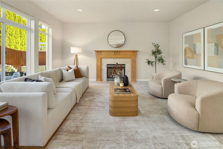 Property Photo:  2496  33rd Avenue NE  WA 98029 