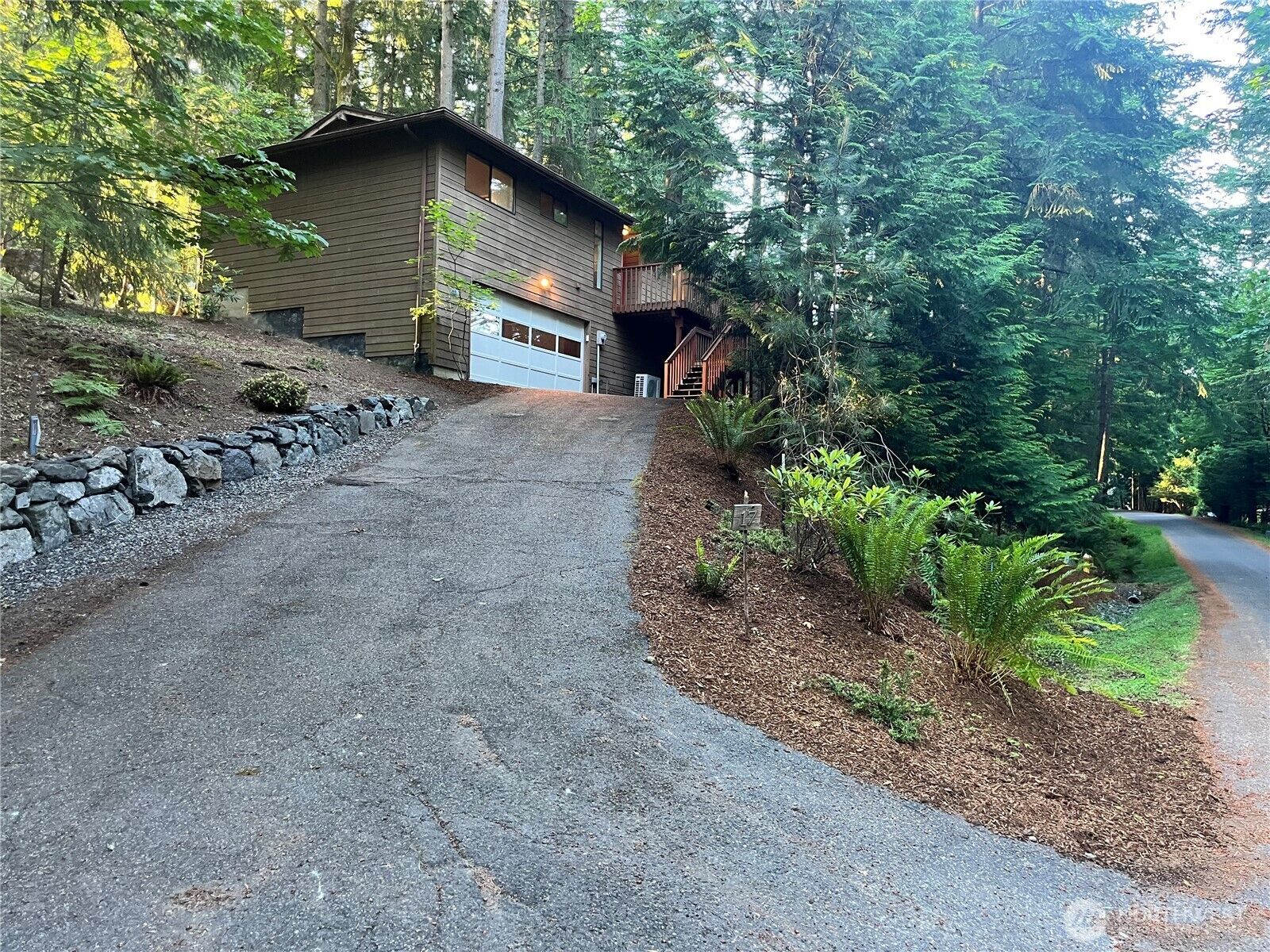 Property Photo:  17  Basin View Circle  WA 98229 