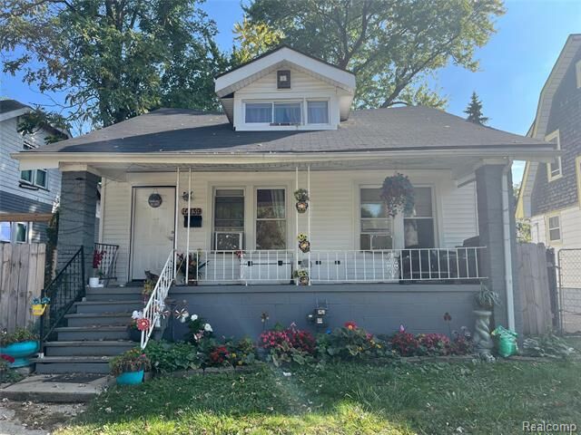 Property Photo: 10139 Beechdale Street MI 48204