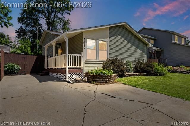 Property Photo: 3840 Cass Elizabeth Road MI 48328