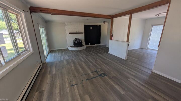 Property Photo: 2852 N Shore Dr VA 23435