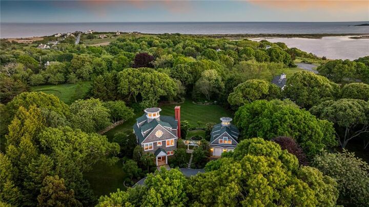 Property Photo:  5 Ellsworth Drive  MA 02790 