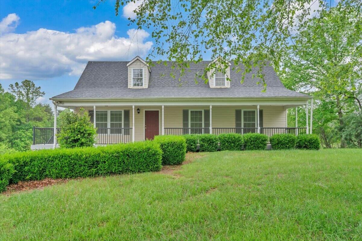 Property Photo:  420 Juniper Rd  VA 24101 