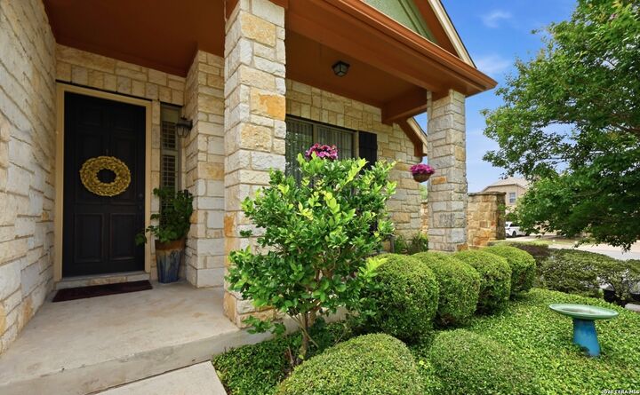 Property Photo: 114 Drury Ln TX 78737