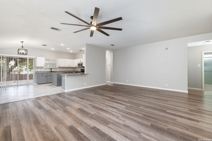 Property Photo: 10342 Tiger Hunt TX 78251