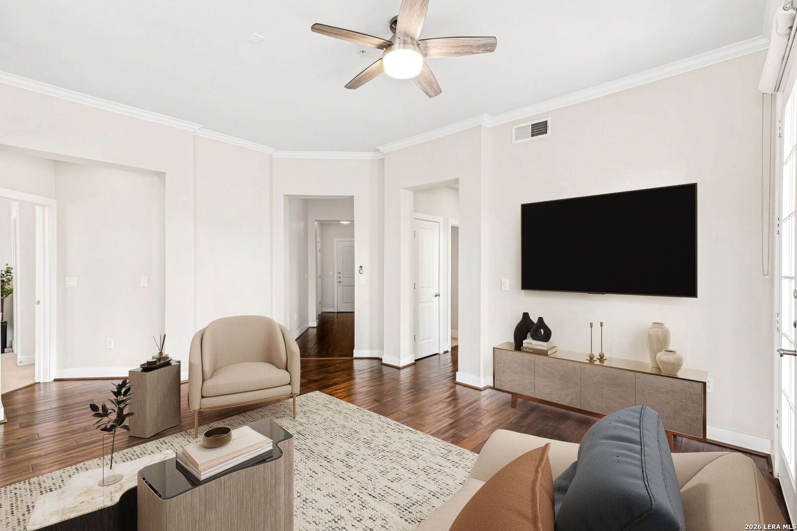 Property Photo:  7342 Oak Manor 7301  TX 78229 