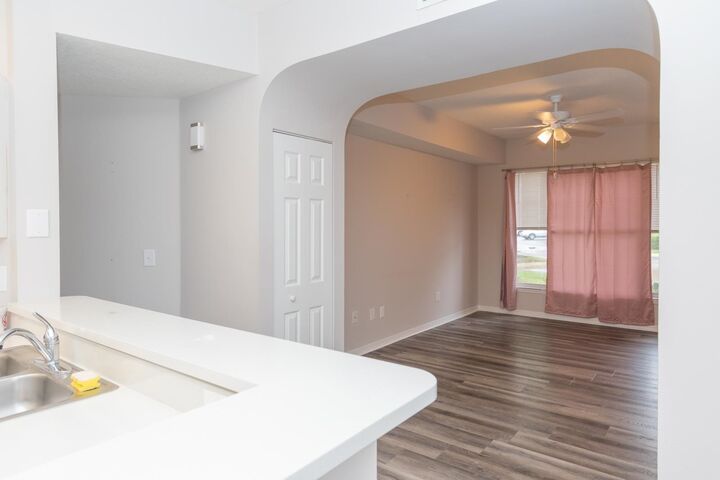 Property Photo: 24100 Harbour Vista Cir FL 32080