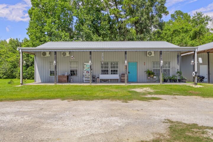 Property Photo: 768 County Road 792 TX 77612