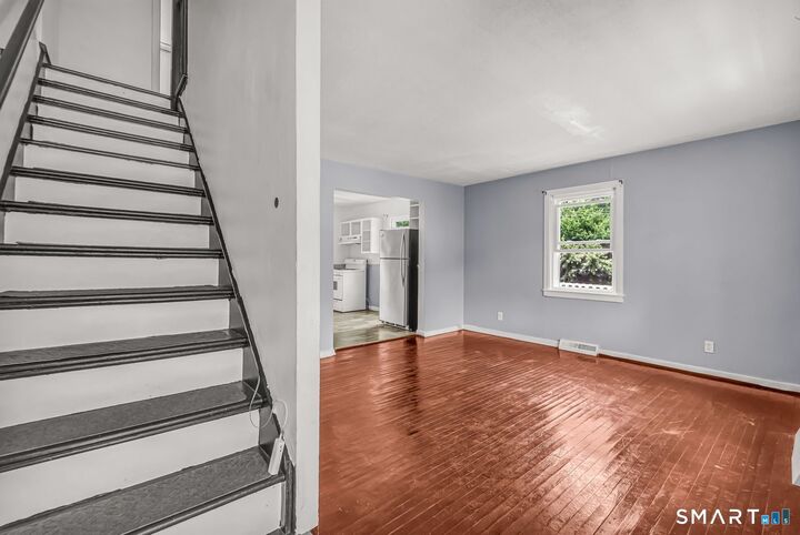 Property Photo:  591 Pearl Harbor Street  CT 06610 