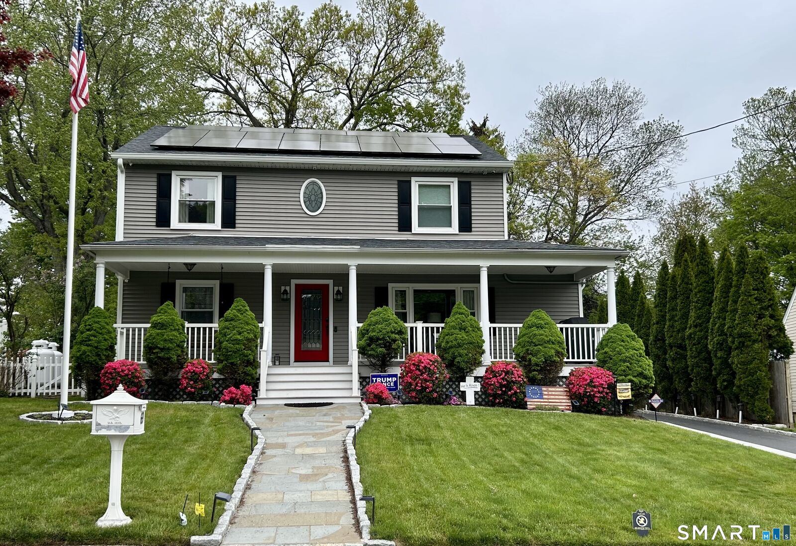 Property Photo:  69 Sunnyside Court  CT 06460 