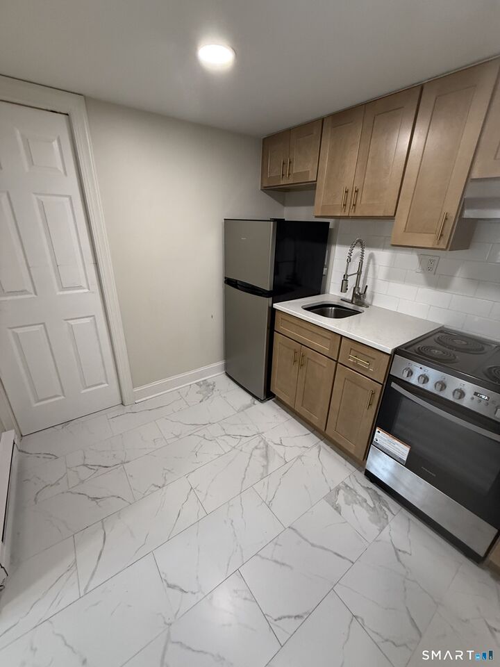 Property Photo:  18-Unit D Cherry Street  CT 06460 