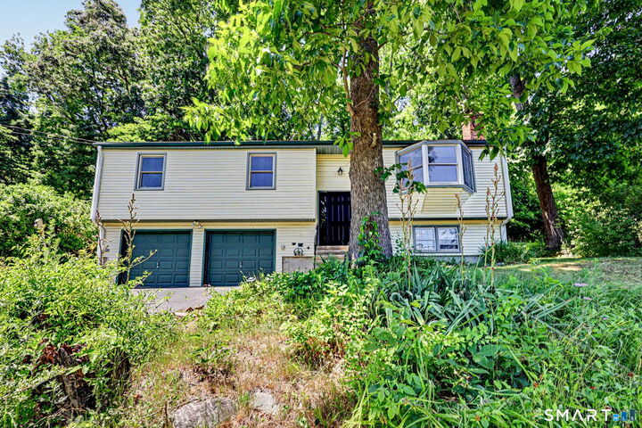 Property Photo: 17 Fowler Terrace CT 06460