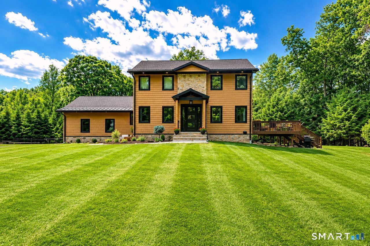Property Photo:  264 Soundview Avenue  CT 06484 