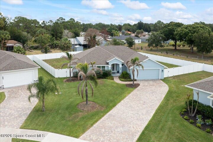 Property Photo: 1064 Captiva Island Circle SW FL 32908