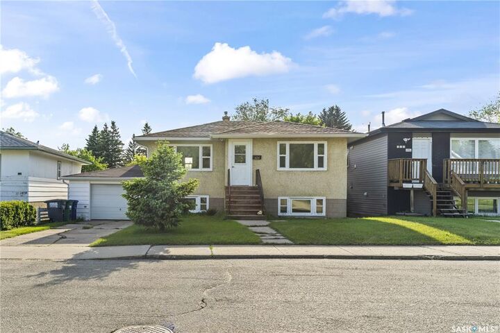 325 V Avenue S — photo 1