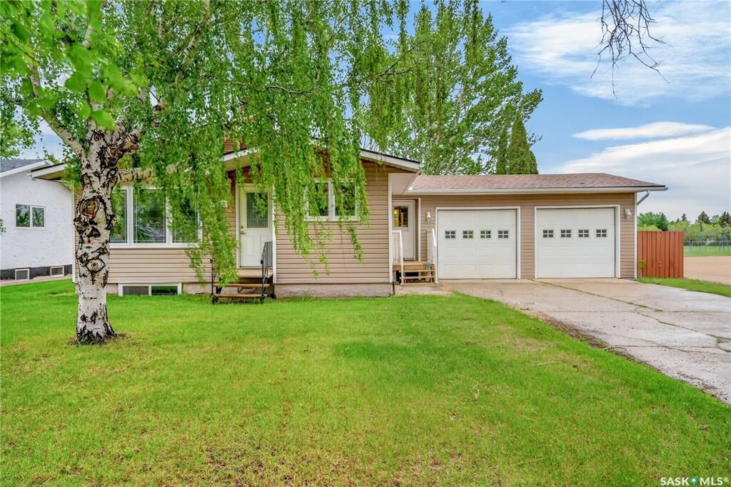 Property Photo: 520 Caribou Crescent SK S0E 1T0