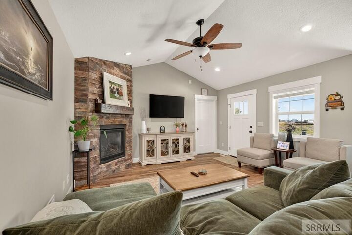 Property Photo: 206 N 3600 E ID 83442